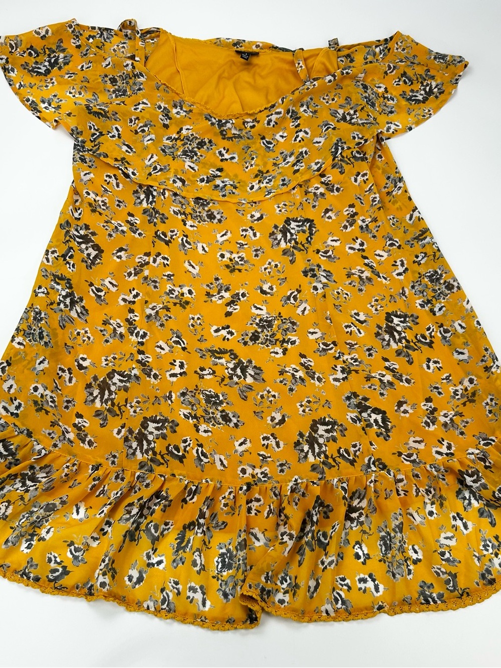 Torrid size 1 Mustard Yellow Floral Trim dress